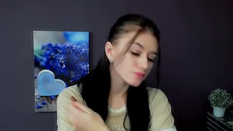 Snapshot of aprillswift_ chatting on February 26, 2025, 3:30 pm Aprill online show from February 26, 2025, 3:30 pm