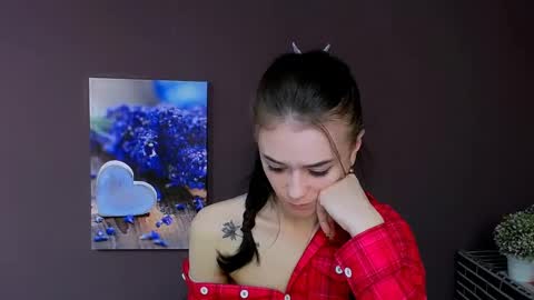 Snapshot of aprillswift_ chatting on March 7, 2025, 6:11 pm Aprill online show from March 7, 2025, 6:11 pm