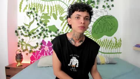 Arceluz  online show from December 28, 2024, 1:50 am