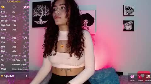 Snapshot of ariadna_tr chatting on March 4, 2026, 9:54 pm Ari online show from March 4, 2026, 9:54 pm