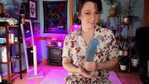 Snapshot of artiepaints chatting on December 28, 2024, 1:39 am Artie Paints online show from December 28, 2024, 1:39 am