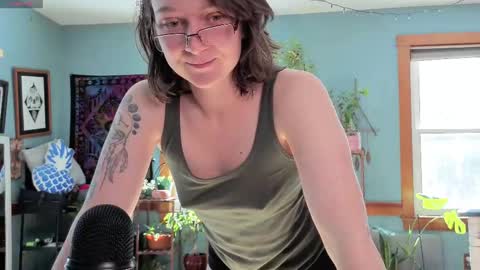 Snapshot of artiepaints chatting on February 14, 2025, 6:08 pm Artie Paints online show from February 14, 2025, 6:08 pm