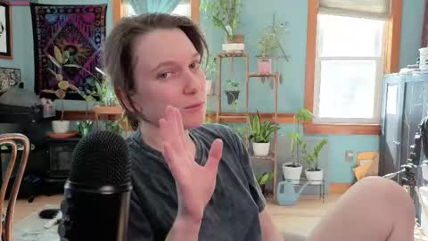 Snapshot of artiepaints chatting on February 24, 2025, 4:15 pm Artie Paints online show from February 24, 2025, 4:15 pm