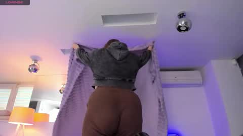 Snapshot of ashleyjonse chatting on February 19, 2026, 6:42 am AshleyJonse online show from February 19, 2026, 6:42 am