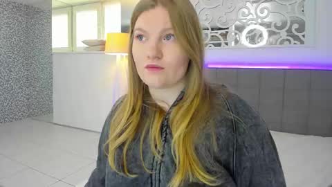 Snapshot of ashleyjonse chatting on March 3, 2026, 6:19 am AshleyJonse online show from March 3, 2026, 6:19 am