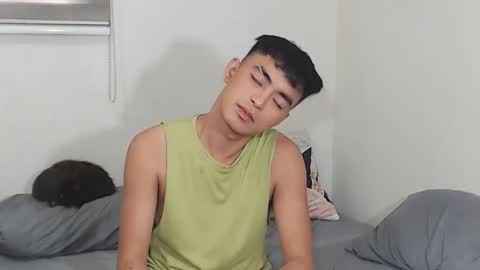 Snapshot of asiancummer_bry69 chatting on January 12, 2025, 10:22 pm Bry online show from January 12, 2025, 10:22 pm