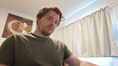 Snapshot of atomicoliver chatting on January 20, 2025, 6:10 pm atomicoliver online show from January 20, 2025, 6:10 pm