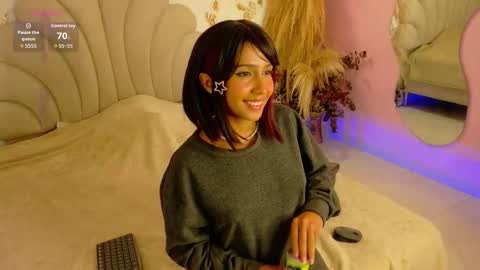 Snapshot of aurora_bloom_cr chatting on March 1, 2026, 11:56 am AURORA online show from March 1, 2026, 11:56 am