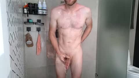 Snapshot of aussieweapon chatting on October 22, 2025, 10:53 pm Nick online show from October 22, 2025, 10:53 pm