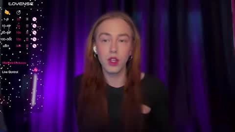 avril_pearly_ online show from February 3, 2026, 11:15 am