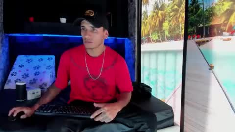 Snapshot of axell_cross2 chatting on January 25, 2025, 8:10 pm Axell Cross2 online show from January 25, 2025, 8:10 pm