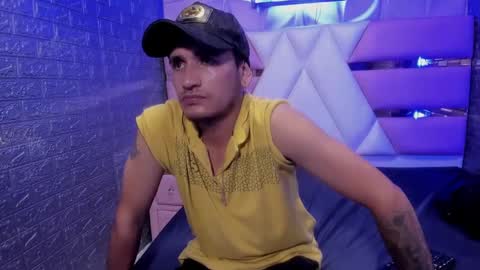 Snapshot of axell_cross2 chatting on January 30, 2025, 12:50 am Axell Cross2 online show from January 30, 2025, 12:50 am