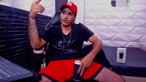 Snapshot of axell_cross2 chatting on January 30, 2025, 7:59 pm Axell Cross2 online show from January 30, 2025, 7:59 pm