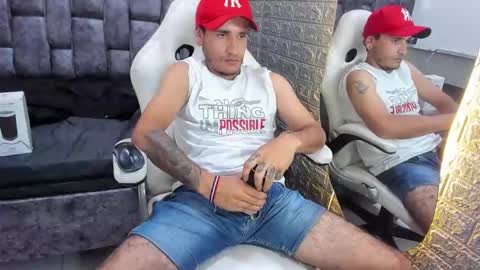 Snapshot of axell_cross2 chatting on February 4, 2025, 11:49 pm Axell Cross2 online show from February 4, 2025, 11:49 pm