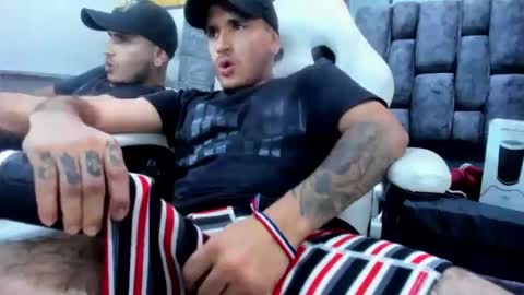 Snapshot of axell_cross2 chatting on February 28, 2025, 12:21 am Axell Cross2 online show from February 28, 2025, 12:21 am