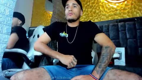 Snapshot of axell_cross2 chatting on March 1, 2025, 8:42 pm Axell Cross2 online show from March 1, 2025, 8:42 pm