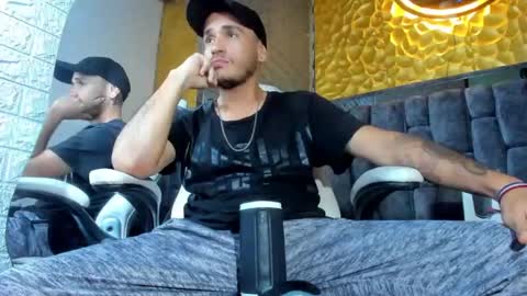 Snapshot of axell_cross2 chatting on March 2, 2025, 11:20 pm Axell Cross2 online show from March 2, 2025, 11:20 pm