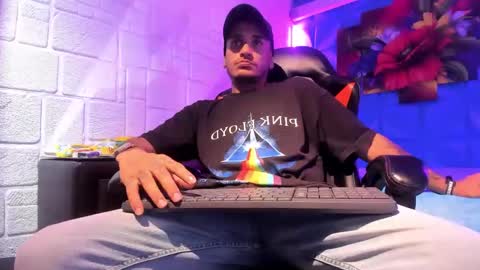 Snapshot of axell_cross2 chatting on October 23, 2025, 2:00 am Axell Cross2 online show from October 23, 2025, 2:00 am