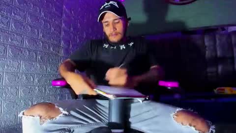 Snapshot of axell_cross2 chatting on December 18, 2025, 7:53 pm Axell Cross2 online show from December 18, 2025, 7:53 pm