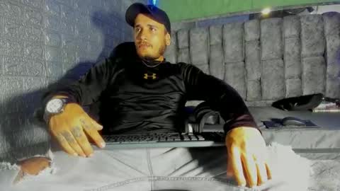 Snapshot of axell_cross2 chatting on January 8, 2026, 8:44 pm Axell Cross2 online show from January 8, 2026, 8:44 pm