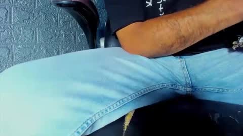 Snapshot of axell_cross2 chatting on February 14, 2026, 3:14 am Axell Cross2 online show from February 14, 2026, 3:14 am