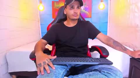 Snapshot of axell_cross2 chatting on February 21, 2026, 2:34 am Axell Cross2 online show from February 21, 2026, 2:34 am