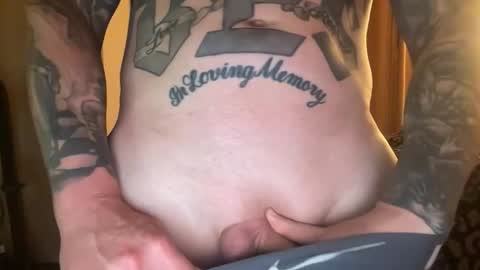 Snapshot of az_tatts chatting on January 18, 2026, 7:01 am az_tatts online show from January 18, 2026, 7:01 am