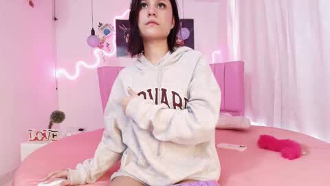 Snapshot of azul_horny chatting on February 6, 2025, 8:56 pm PRINCESS AZUL. online show from February 6, 2025, 8:56 pm