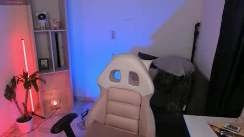 odeley online show from November 12, 2025, 8:48 am