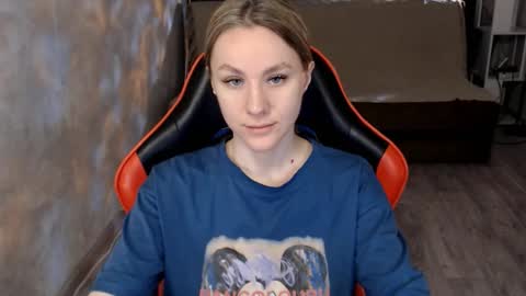 baby_kitte online show from February 17, 2026, 4:09 am