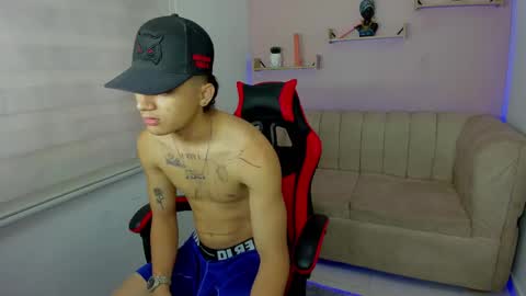 bad_boy__777 online show from February 14, 2025, 12:47 pm