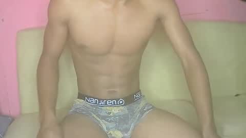 badaddo910342 online show from February 8, 2026, 3:32 am