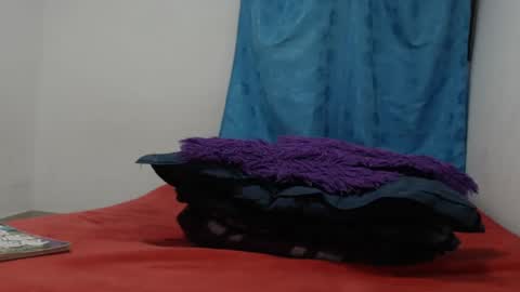 Snapshot of badjuanhot chatting on December 4, 2024, 10:02 am Juan Help us reach 100 likes online show from December 4, 2024, 10:02 am