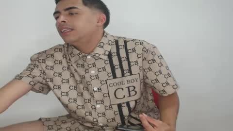 Snapshot of badjuanhot chatting on December 11, 2024, 7:14 pm Juan Help us reach 100 likes online show from December 11, 2024, 7:14 pm