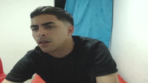 Snapshot of badjuanhot chatting on December 12, 2024, 12:38 am Juan Help us reach 100 likes online show from December 12, 2024, 12:38 am