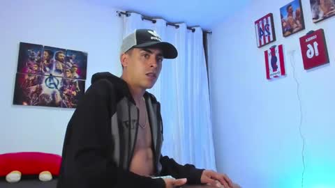 Snapshot of badjuanhot chatting on December 21, 2024, 12:42 am Juan Help us reach 100 likes online show from December 21, 2024, 12:42 am