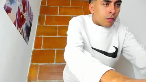 Snapshot of badjuanhot chatting on December 25, 2024, 1:31 am Juan Help us reach 100 likes online show from December 25, 2024, 1:31 am