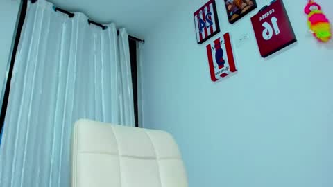 Snapshot of badjuanhot chatting on December 29, 2024, 7:17 am Juan Help us reach 100 likes online show from December 29, 2024, 7:17 am