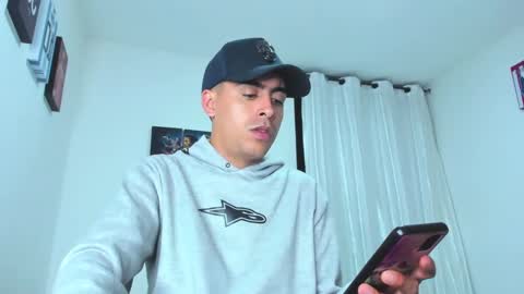 Snapshot of badjuanhot chatting on December 31, 2024, 3:55 am Juan Help us reach 100 likes online show from December 31, 2024, 3:55 am