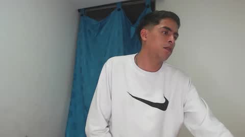 Snapshot of badjuanhot chatting on January 21, 2025, 3:59 am Juan Help us reach 100 likes online show from January 21, 2025, 3:59 am