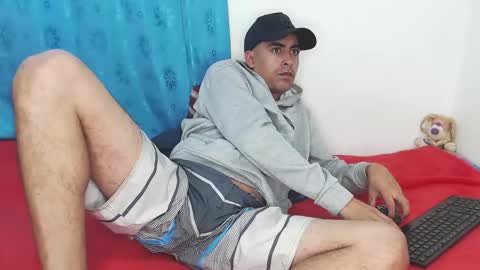 Snapshot of badjuanhot chatting on February 25, 2025, 3:16 pm Juan Help us reach 100 likes online show from February 25, 2025, 3:16 pm