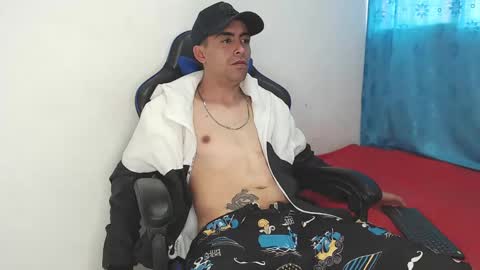 Snapshot of badjuanhot chatting on March 9, 2025, 3:49 pm Juan Help us reach 100 likes online show from March 9, 2025, 3:49 pm