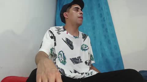 Snapshot of badjuanhot chatting on March 11, 2025, 5:05 am Juan Help us reach 100 likes online show from March 11, 2025, 5:05 am