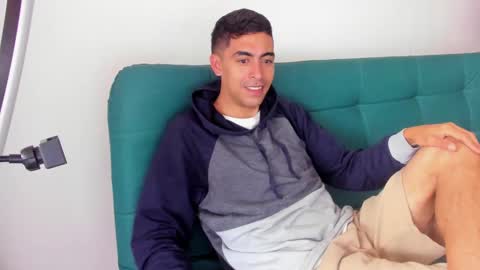 Snapshot of badjuanhot chatting on September 30, 2025, 12:43 pm Juan Help us reach 100 likes online show from September 30, 2025, 12:43 pm