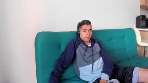 Snapshot of badjuanhot chatting on October 3, 2025, 2:58 pm Juan Help us reach 100 likes online show from October 3, 2025, 2:58 pm