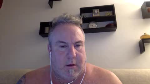 Snapshot of banana5289 chatting on February 3, 2026, 2:21 am banana5289 online show from February 3, 2026, 2:21 am