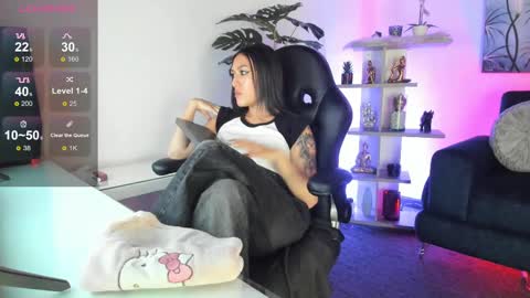 Gabi  online show from September 24, 2025, 12:14 am