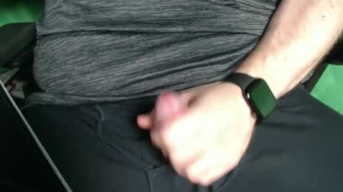 Snapshot of bate_bro84 chatting on December 30, 2024, 2:53 am Bate Bro84 online show from December 30, 2024, 2:53 am