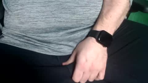 Snapshot of bate_bro84 chatting on February 10, 2025, 1:57 am Bate Bro84 online show from February 10, 2025, 1:57 am