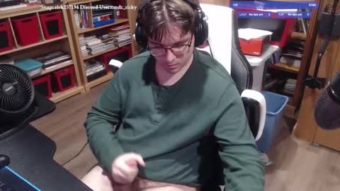 Snapshot of baterricky chatting on December 16, 2025, 3:28 pm Ricky online show from December 16, 2025, 3:28 pm